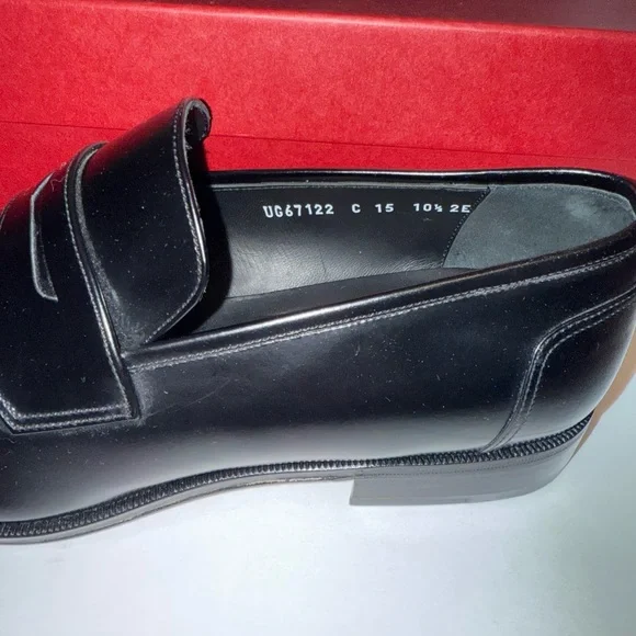 NEW w/Box Salvatore Ferragamo Lionel Loafers 10.5 EE Nero Calf 1,090$ MSRP BNWB NEW w/Box Salvatore Ferragamo Lionel Loafers 10.5 EE Nero  main image 3